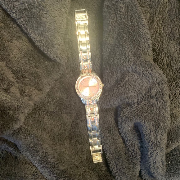 Pink metal and bedazzled watch - Picture 1 of 6